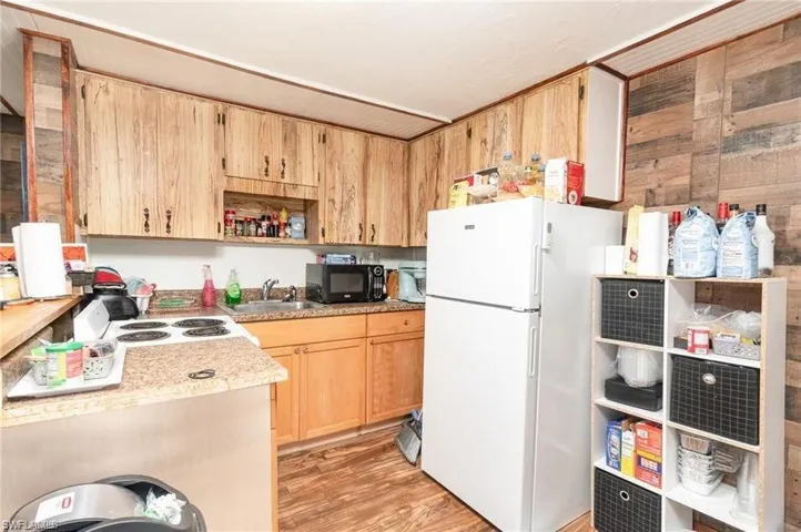 102 3rd St, Fort Myers, Florida 33907