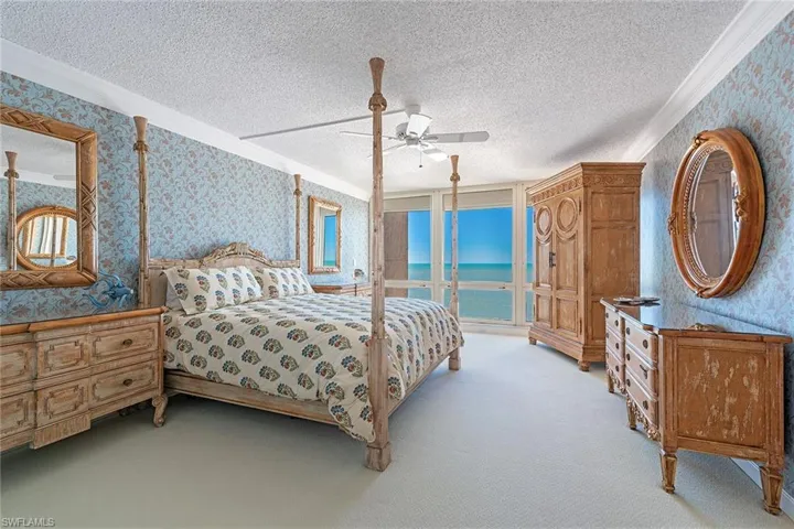 4051  Gulf Shore N BLVD, Naples, FL 34103