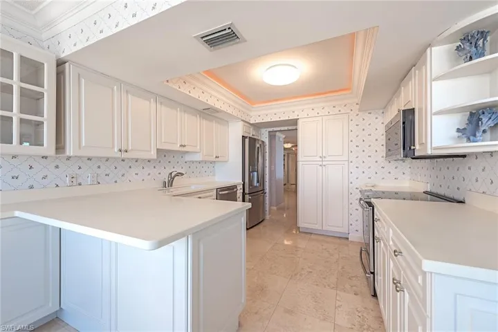 4051  Gulf Shore N BLVD, Naples, FL 34103