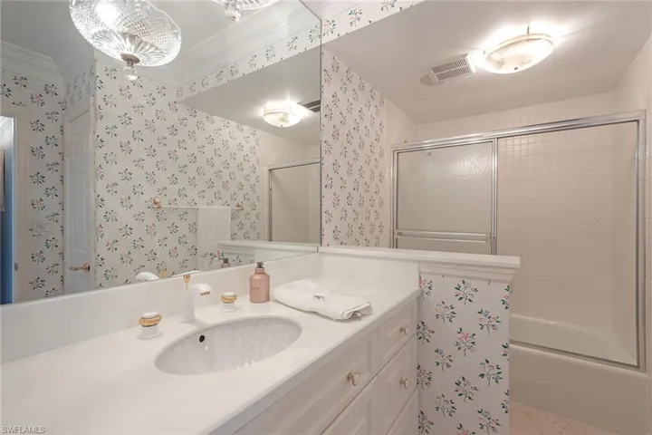 4051  Gulf Shore N BLVD, Naples, FL 34103