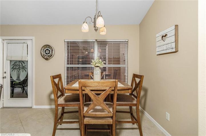 Breakfast nook