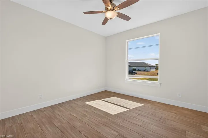 1423 SW 1st  TER, Cape Coral, FL 33991