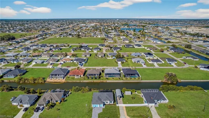 1423 SW 1st  TER, Cape Coral, FL 33991