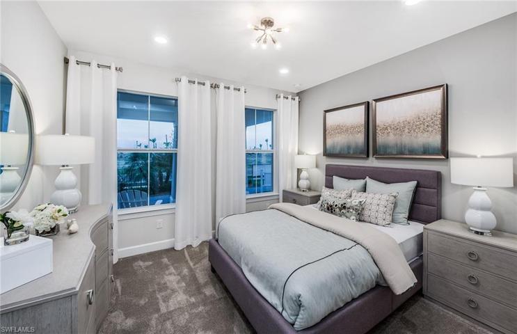 Photos are of a furnished model home, and are for illustration purposes only.