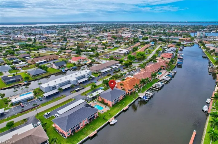 4550 Se 5th Pl # 201, Cape Coral Fl 33904