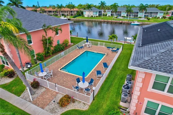 4550 Se 5th Pl # 201, Cape Coral Fl 33904