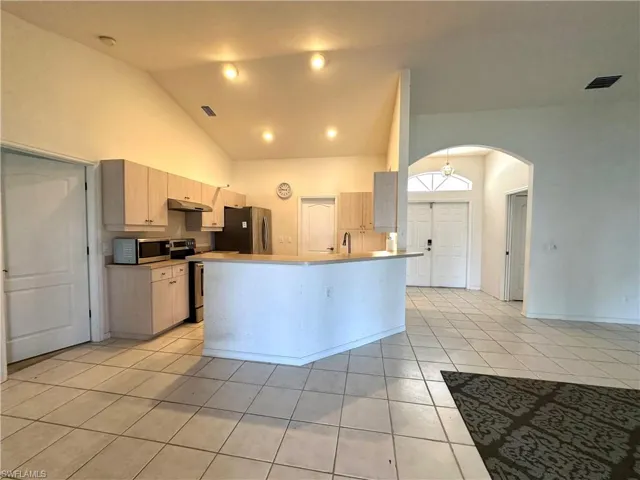 1821  Hancock Bridge  PKWY, Cape Coral, FL 33990