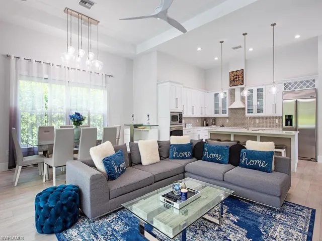 710  Soll  ST, Naples, FL 34109