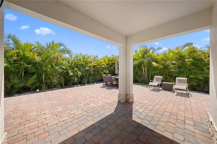 1628 9th Ter, Cape Coral, Florida 33993