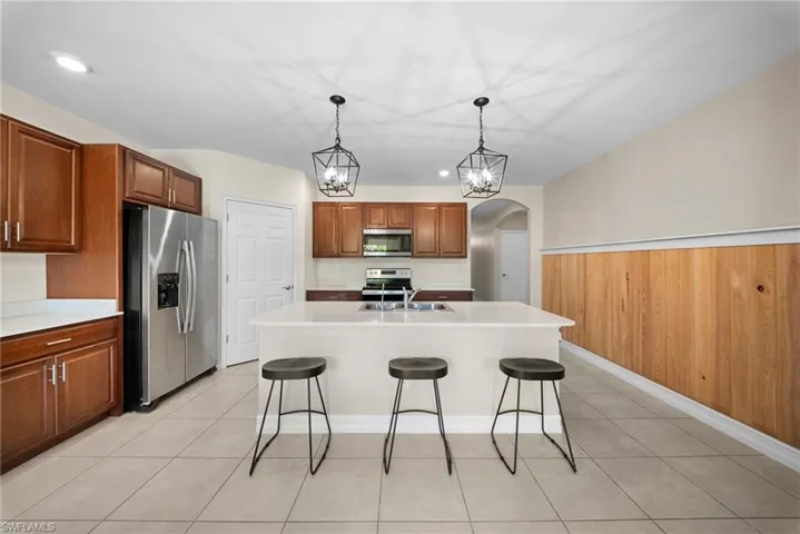 1628 9th Ter, Cape Coral, Florida 33993