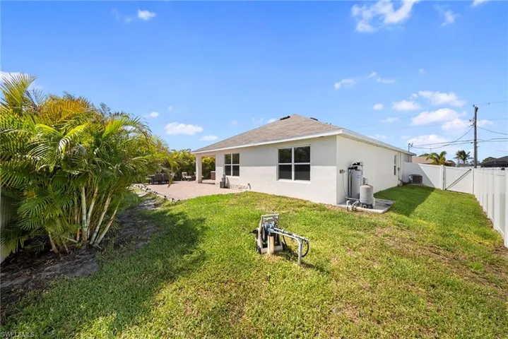 1628 9th Ter, Cape Coral, Florida 33993