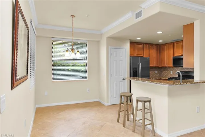 3169 Aviamar Cir 102, Naples, Florida 34114