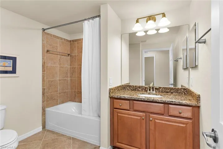 3169 Aviamar Cir 102, Naples, Florida 34114