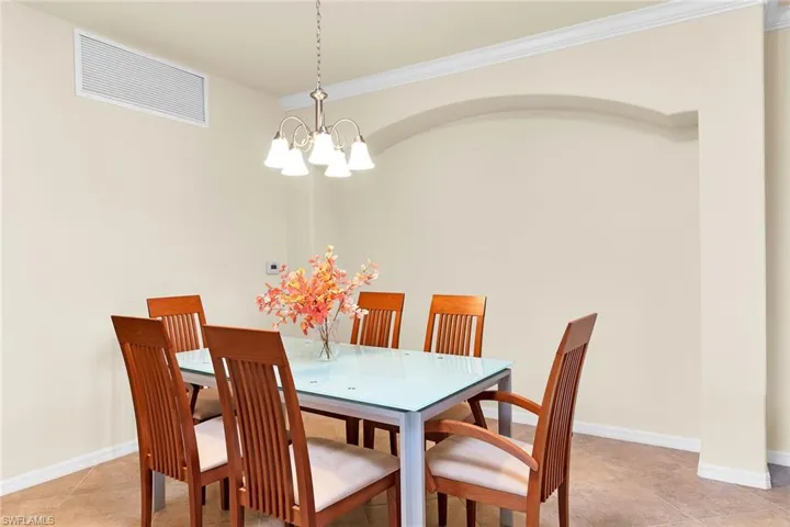 3169 Aviamar Cir 102, Naples, Florida 34114