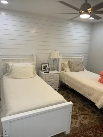 2ND Bedroom with Twin Beds