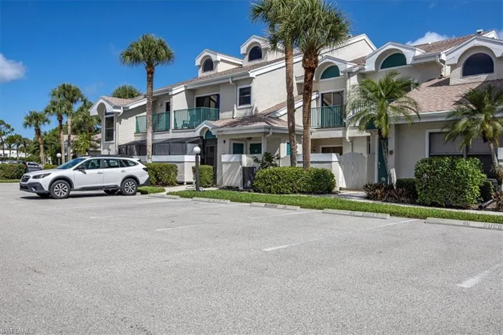 60  Emerald Woods  DR, Naples, FL 34108