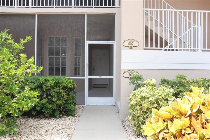 8055 Tiger Cv 603, Naples, Florida 34113