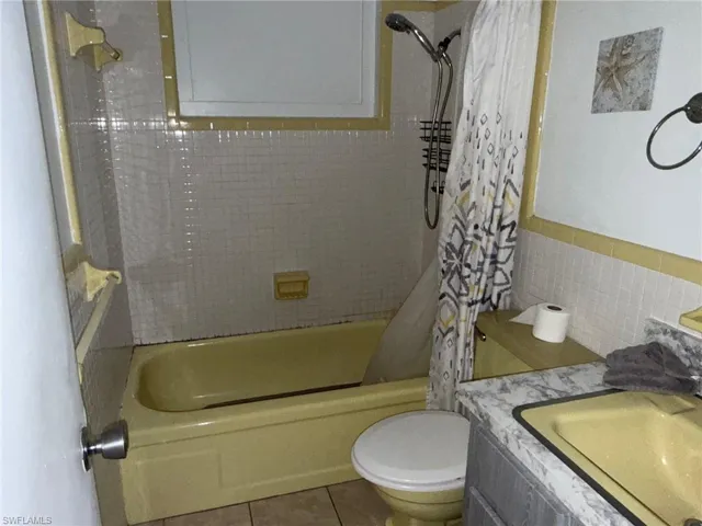 212 Davis Rd, Lehigh Acres, Florida 33936