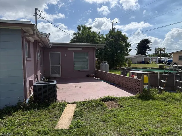212 Davis Rd, Lehigh Acres, Florida 33936