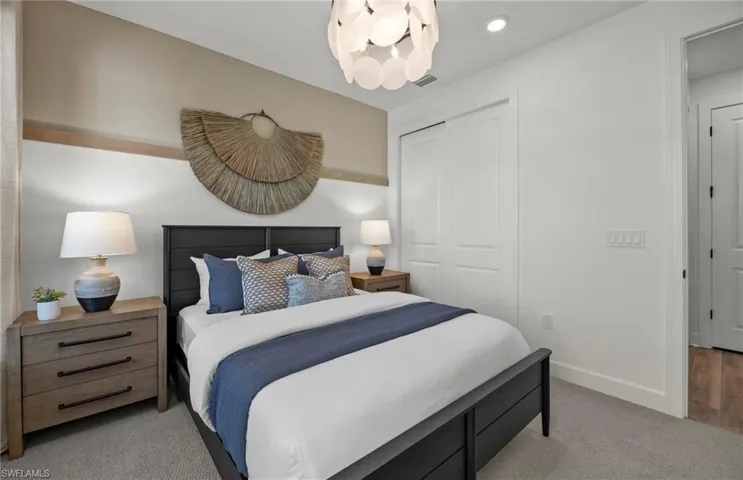 Interior photos are of a staged model home. Illustration purposes only. Options may vary.