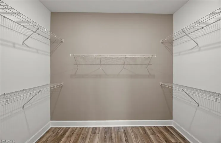 Interior photos are of a staged model home. Illustration purposes only. Options may vary.