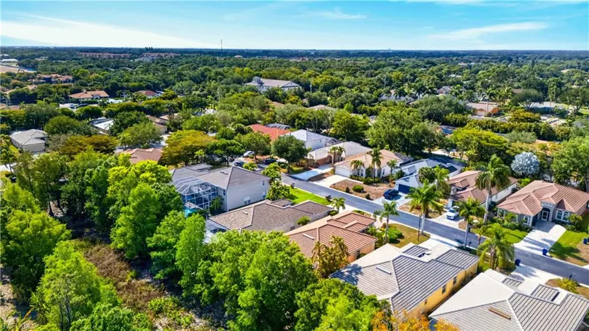 9863 Colonial Walk N, Estero, Florida 33928