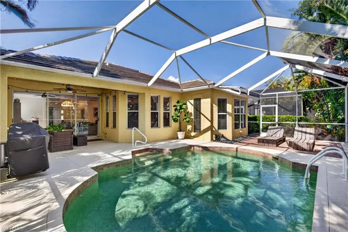 Immaculate, sun soaked pool....a perfect way to end your day!