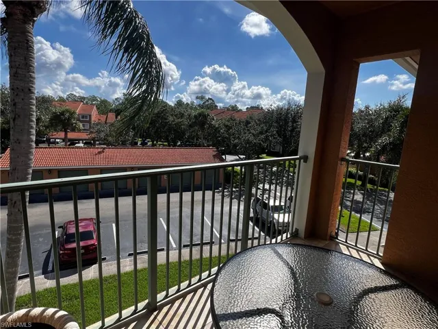 1265  Wildwood Lakes  BLVD, Naples, FL 34104