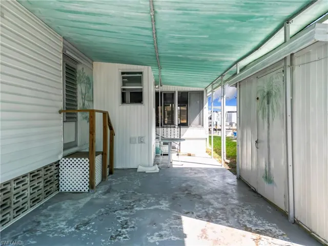 View of front patio area