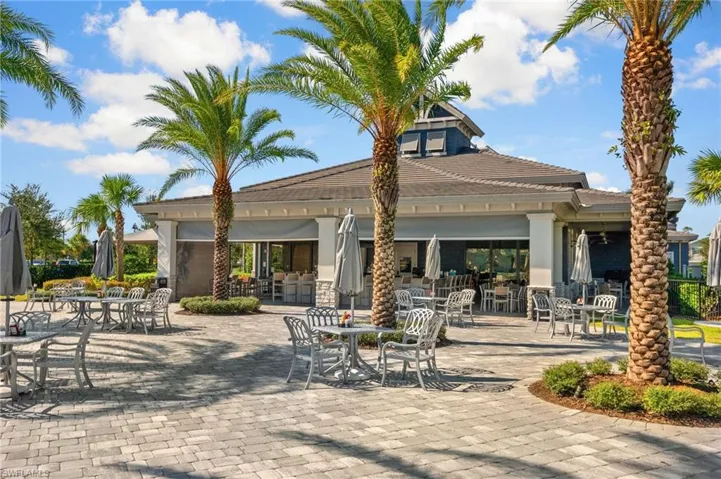 Outdoor Bar Poolside