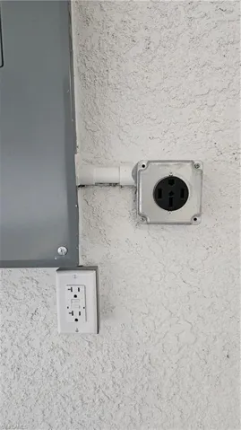 EV charger (Electrical vehicle)