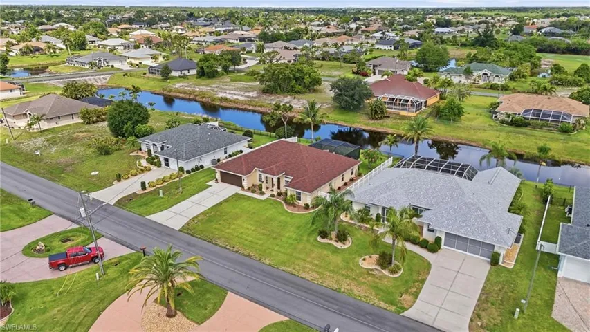 Residential community featuring canal-front properties