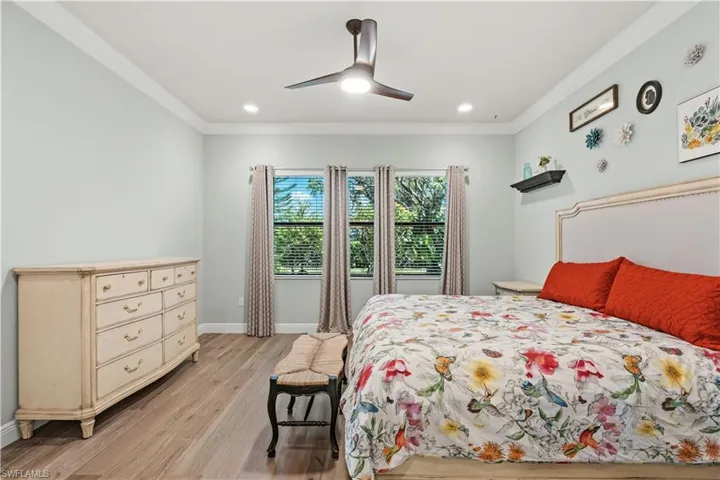 2870  Cinnamon Bay NW CIR, Naples, FL 34119