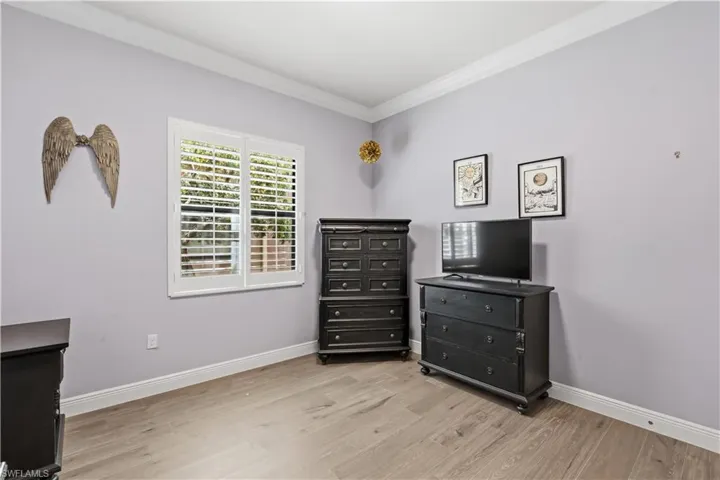 2870  Cinnamon Bay NW CIR, Naples, FL 34119