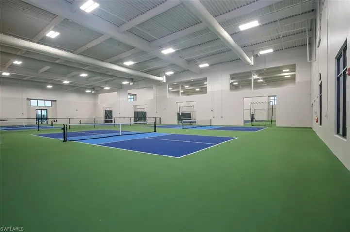 INDOOR CLUBHOUSE PICKLEBALL COURTS