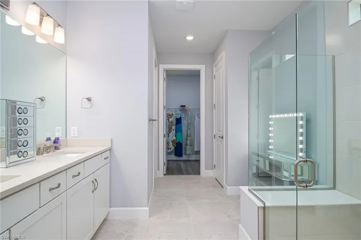 Owners Bathroom