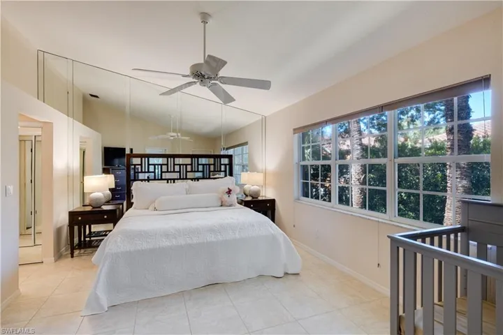 8420 Excalibur Cir R12, Naples, Florida 34108