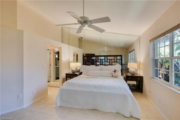 8420 Excalibur Cir R12, Naples, Florida 34108