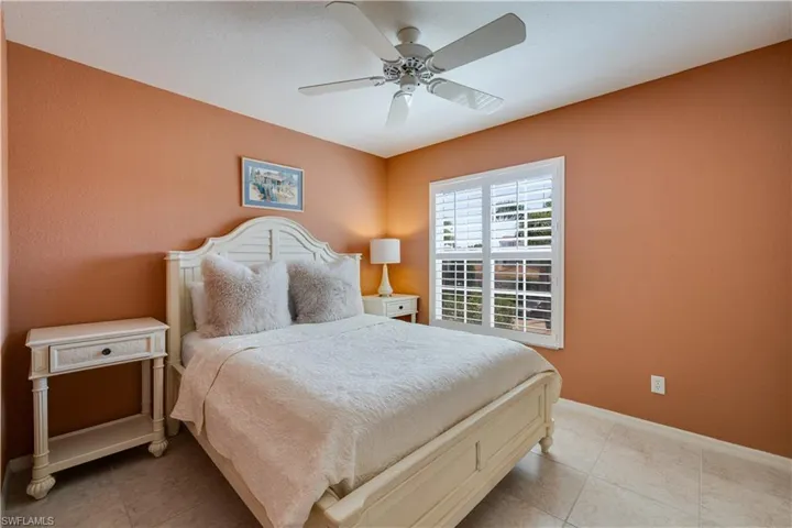 8420 Excalibur Cir R12, Naples, Florida 34108