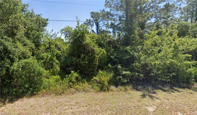 102 Jackson AVE, LEHIGH ACRES FL 33936
