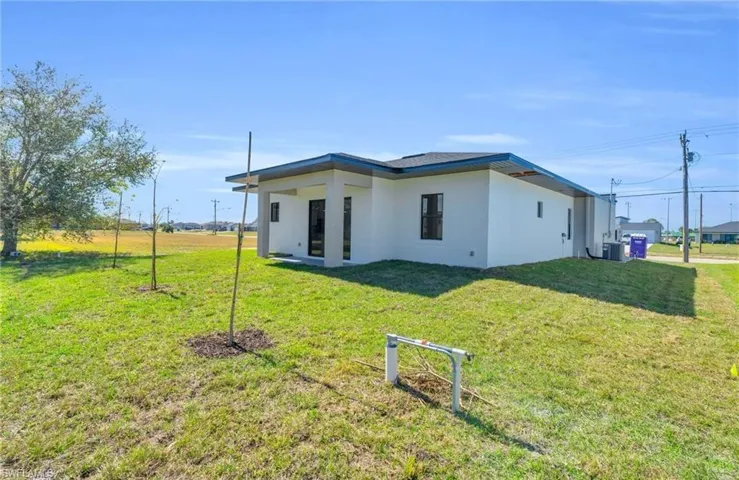 1021 Chiquita Blvd N, Cape Coral, Florida 33993