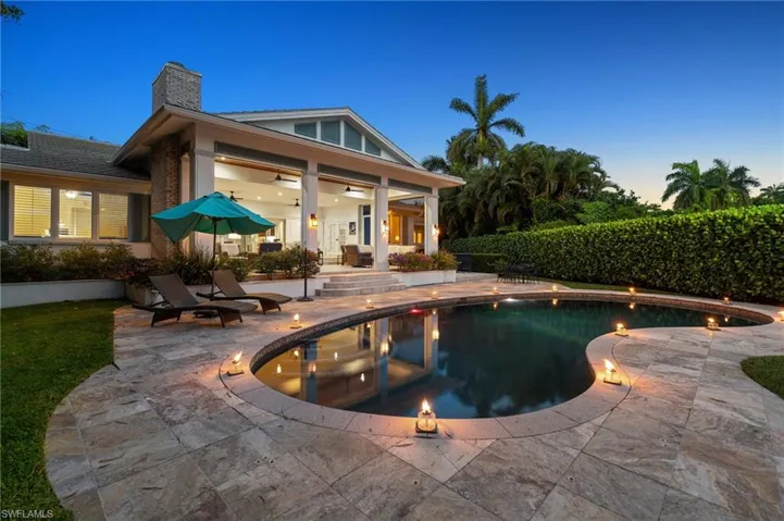 2201 Beacon Ln, Naples, Florida 34103