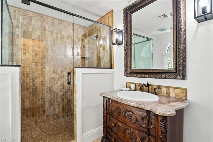 2201 Beacon Ln, Naples, Florida 34103