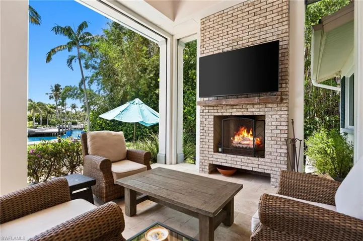 2201 Beacon Ln, Naples, Florida 34103