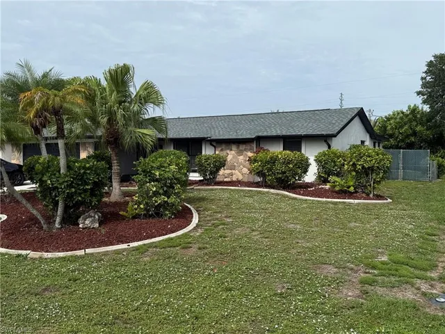 142 Se 1st Ave, Cape Coral, Florida 33990