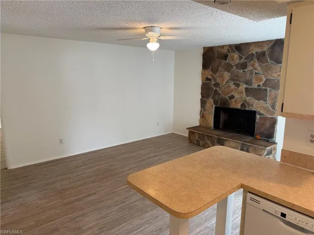 142 Se 1st Ave, Cape Coral, Florida 33990