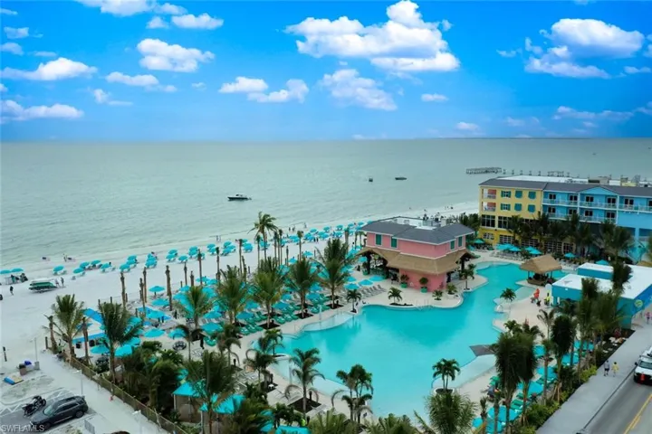 5780 Lauder St, Fort Myers Beach, Florida 33931