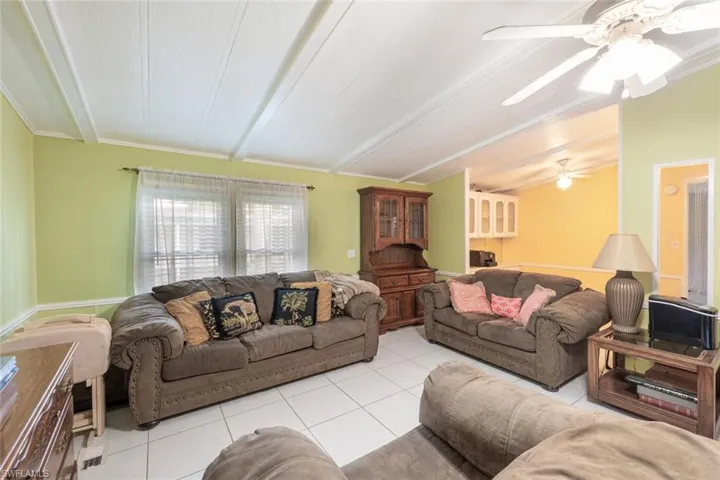 130  Grassy Key  LN, Naples, FL 34114