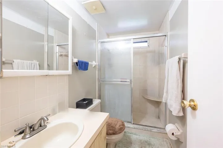 130  Grassy Key  LN, Naples, FL 34114