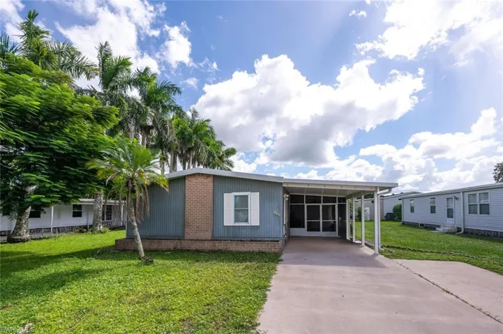 130  Grassy Key  LN, Naples, FL 34114